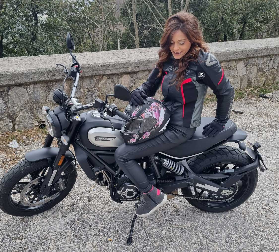 sabrina_ragazze_in_moto