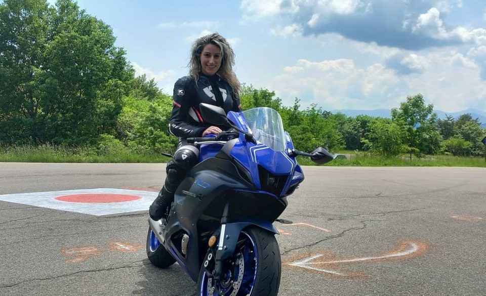 sara_ragazze-in_moto