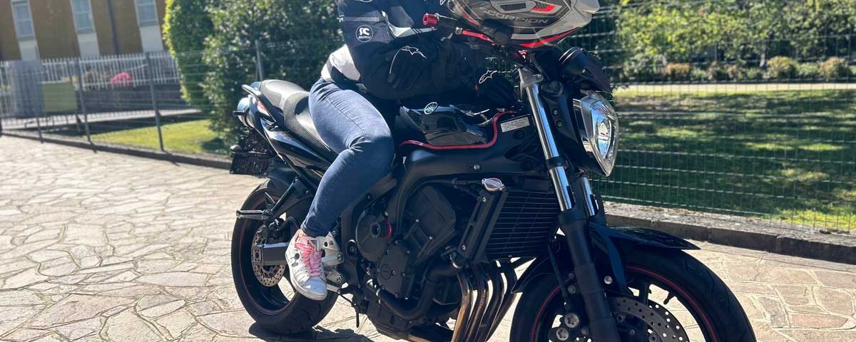 paola_ragazze_in_moto