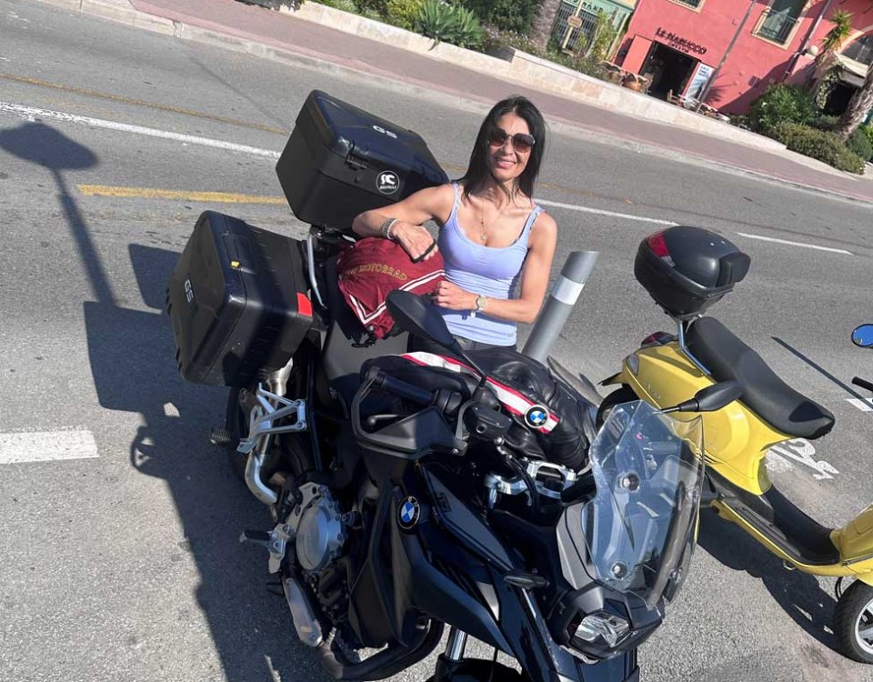 annie_ragazze_in_moto