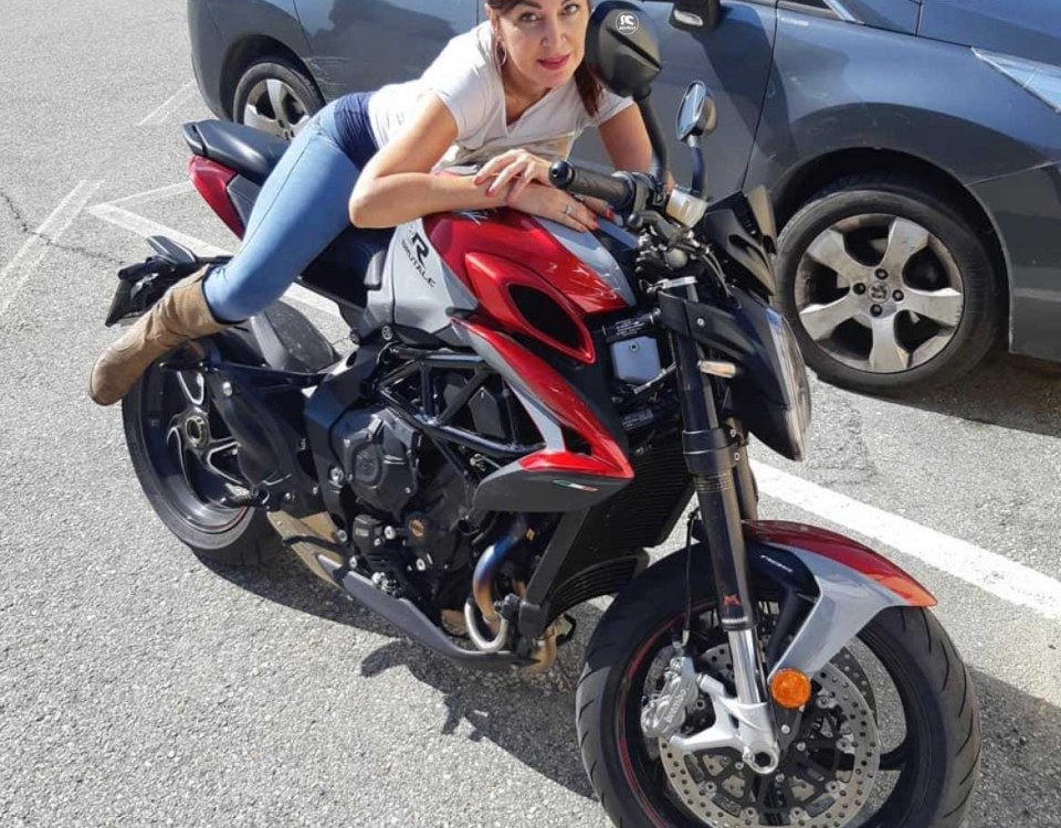 tania_ragazze_in_moto