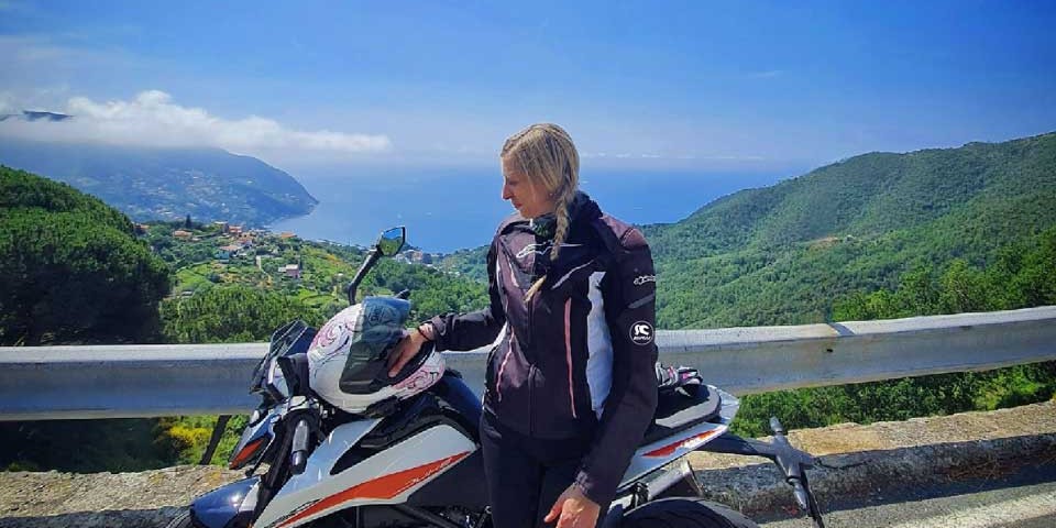 veronica_ragazze_in_moto