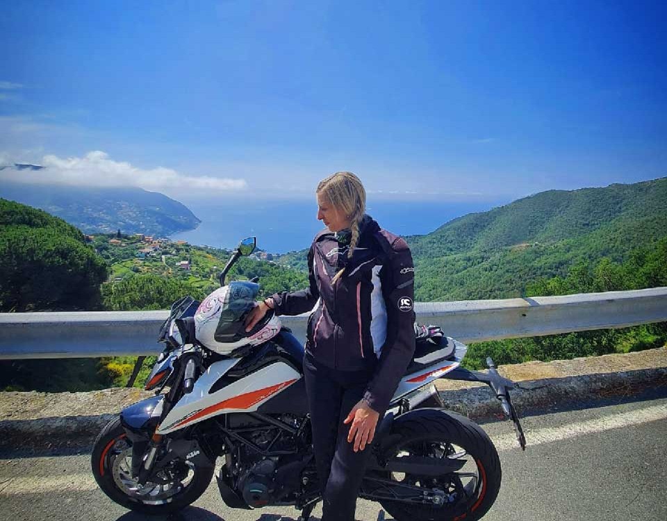 veronica_ragazze_in_moto