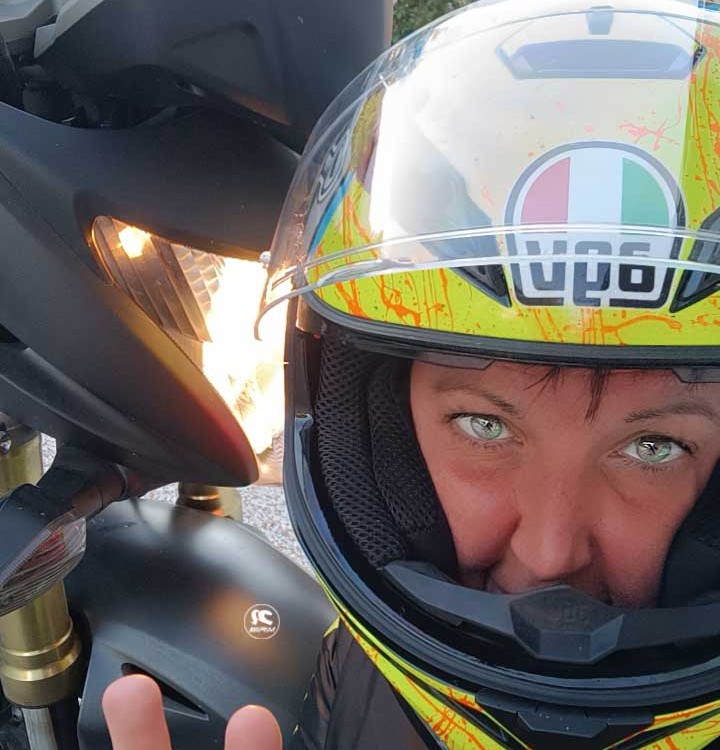 elisa_ragazze_in_moto