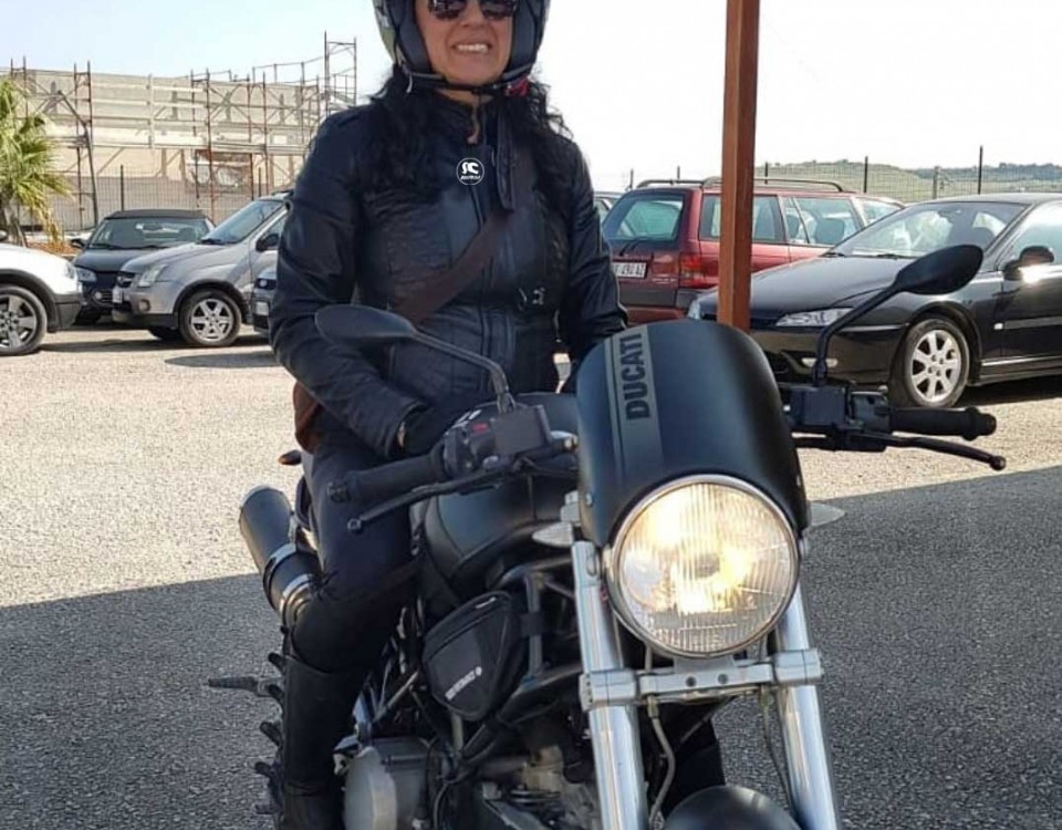 clementina_ragazze_in_moto