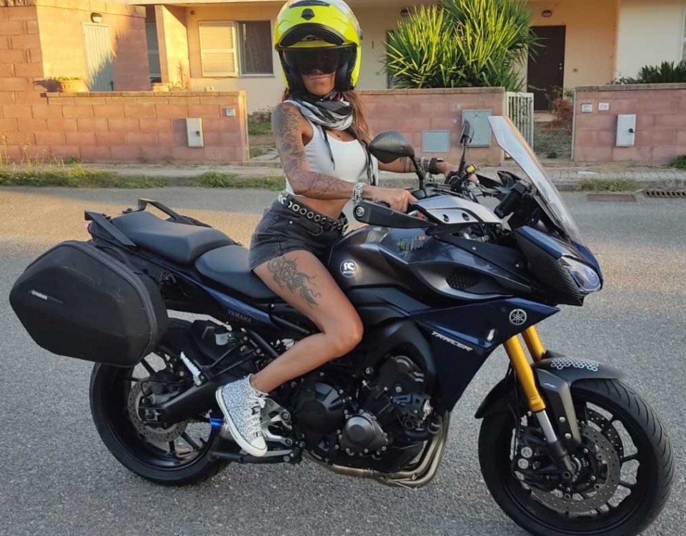 martina_ragazze_in_moto