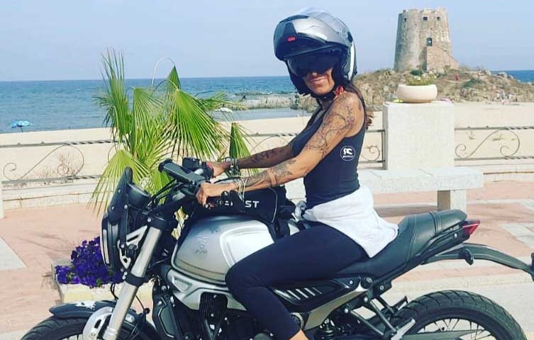 martina_ragazze_in_moto