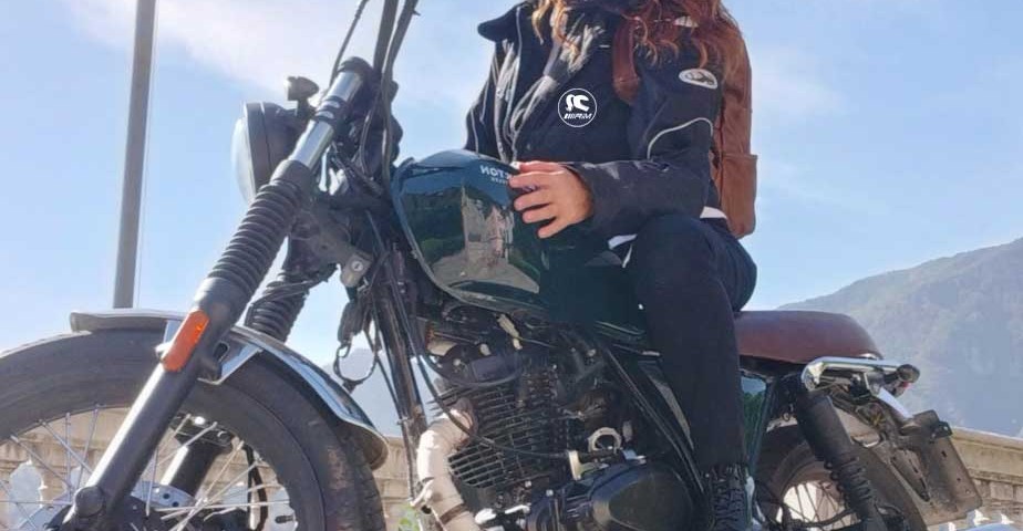 monica_ragazze_in_moto