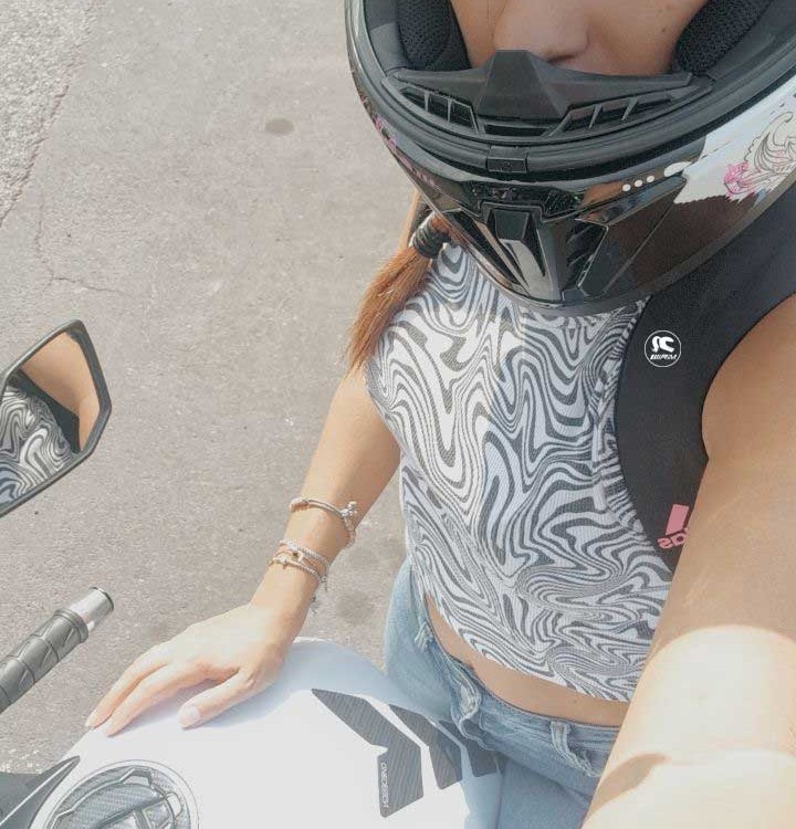 sharon_ragazze_in_moto