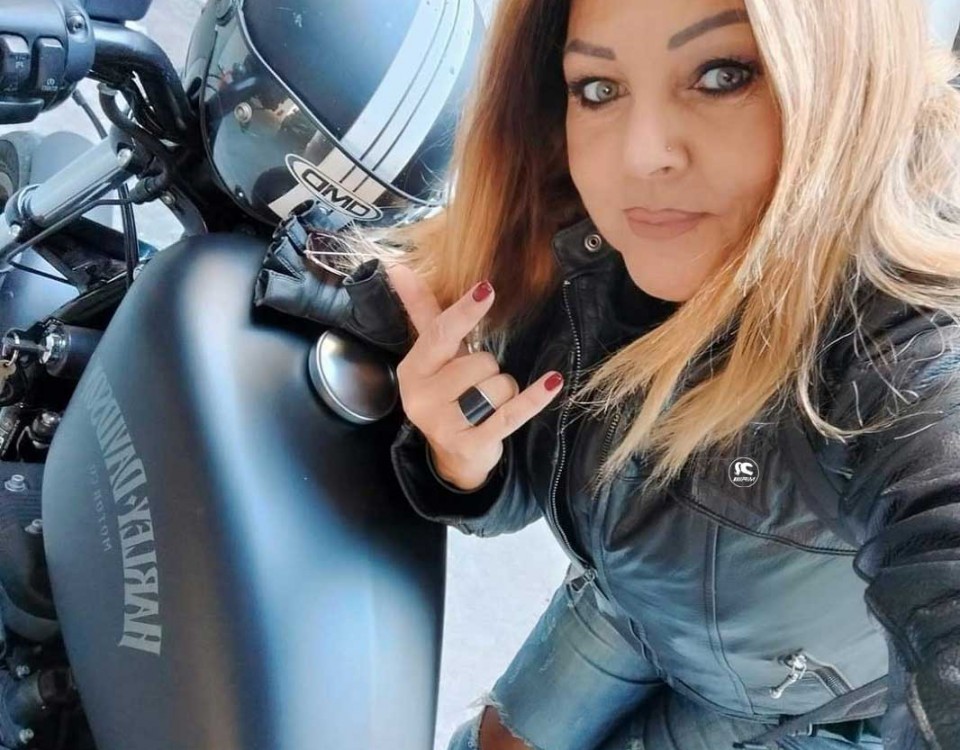 elena_ragazze_in_moto