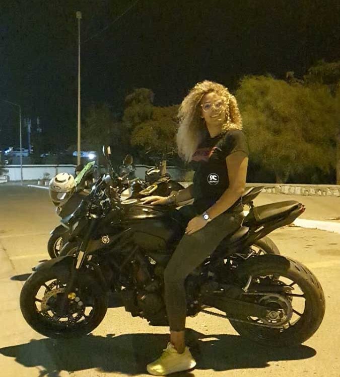 manu_ragazze_in_moto