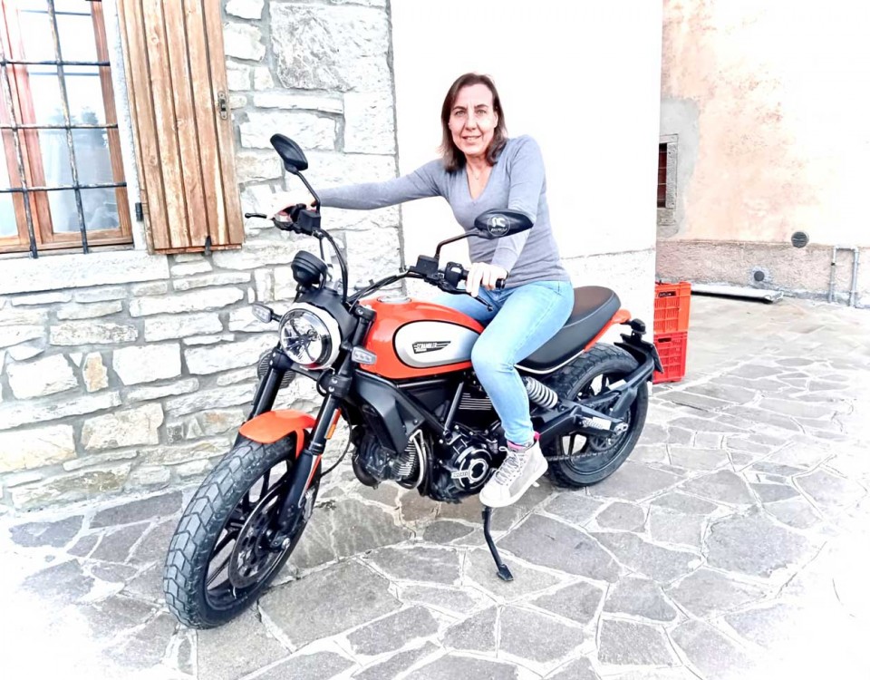 barbara_ragazze_in_moto