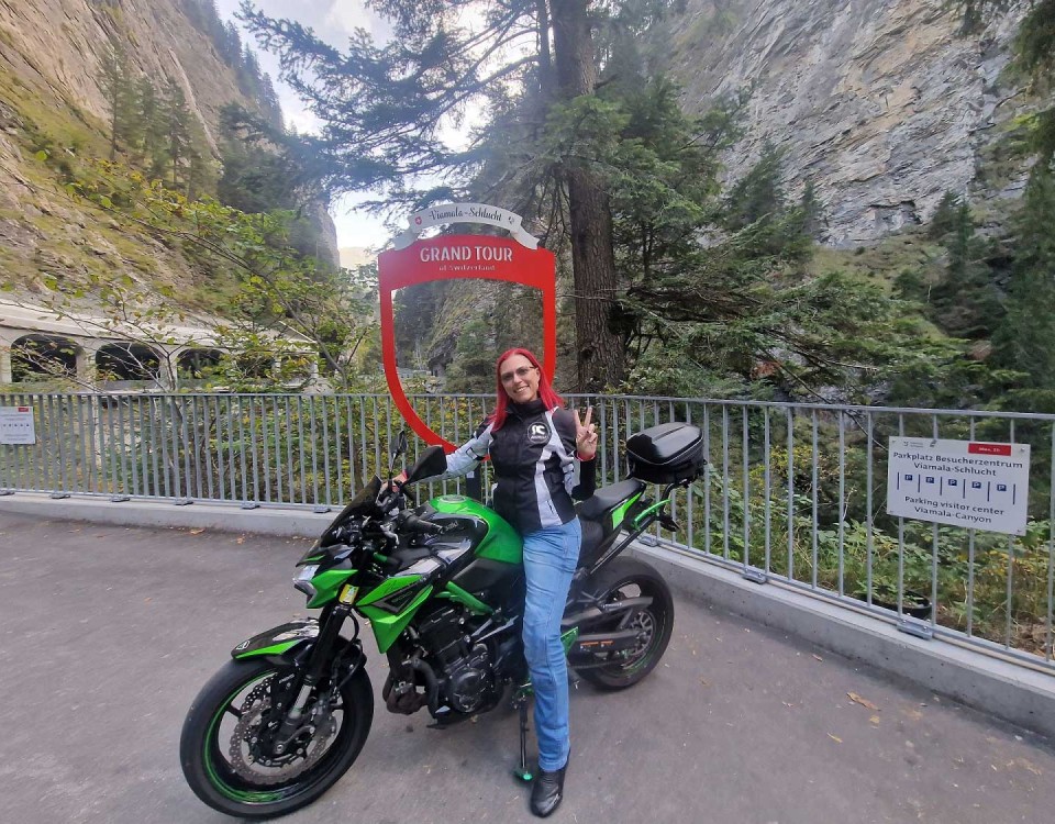 margherita_ragazze_in_moto