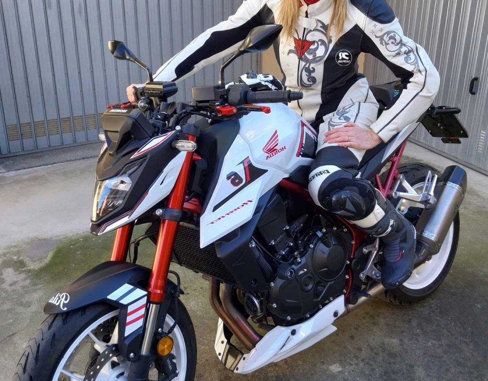 rita_ragazze_in_moto