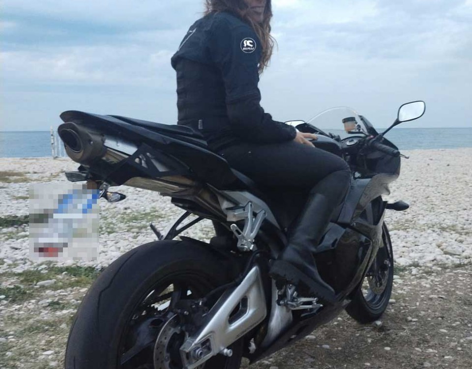 karin_ragazze_in_moto