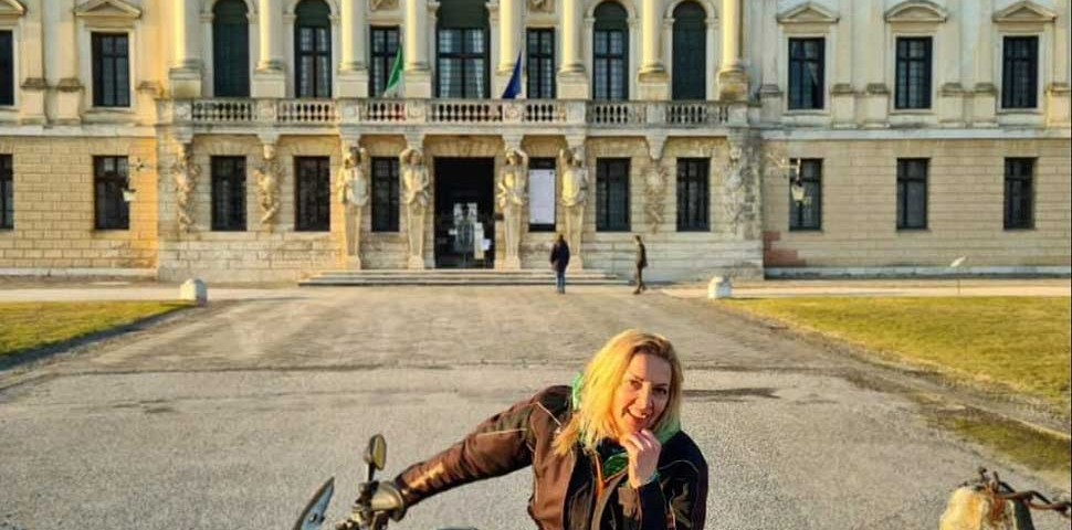 mara_ragazze_in_moto