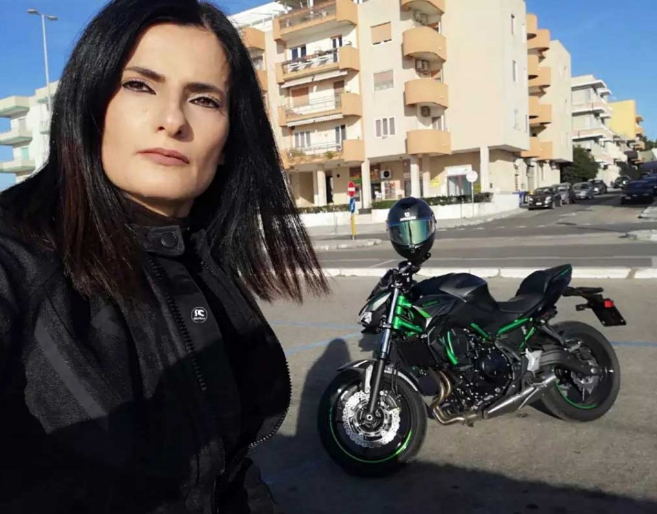 manuela_ragazze-in_moto