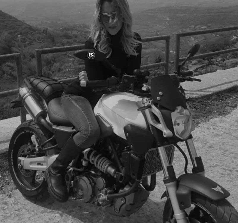 amelia_ragazze_in_moto