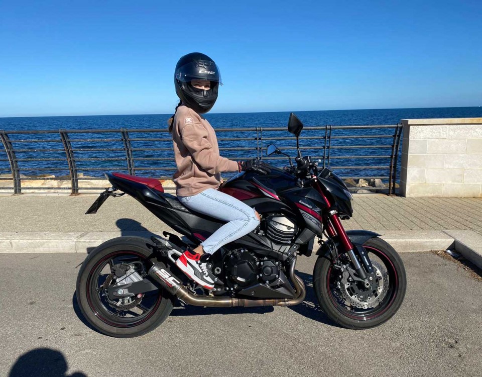 claudia_ragazze_in_moto