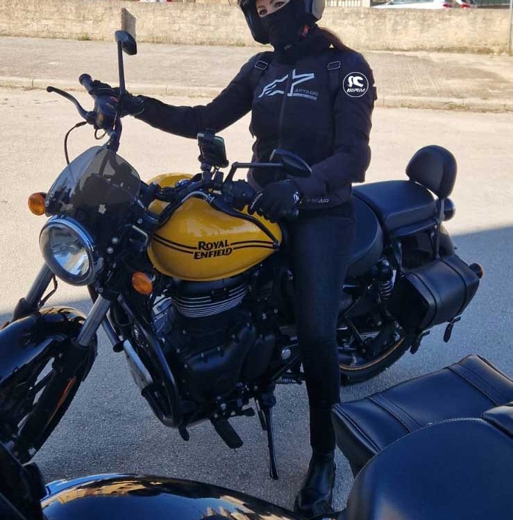 lorena_ragazze_in-moto