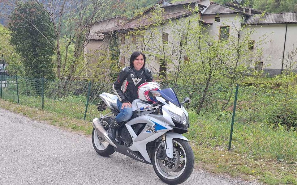 chiara_ragazze_in-moto