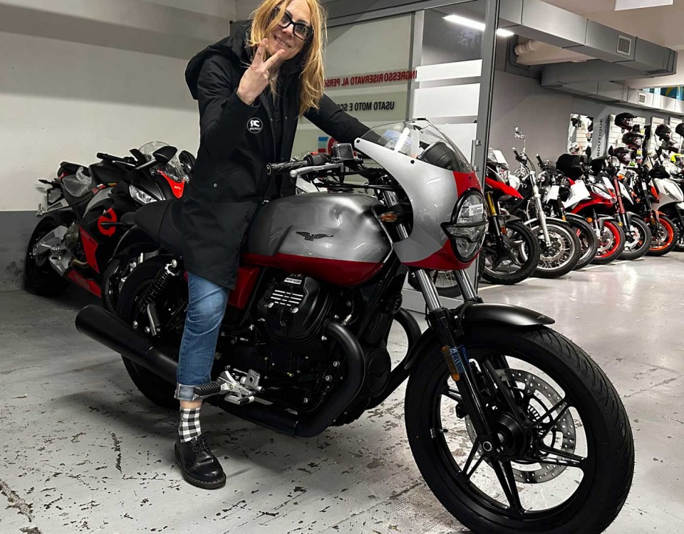 miriam_ragazze_in_moto