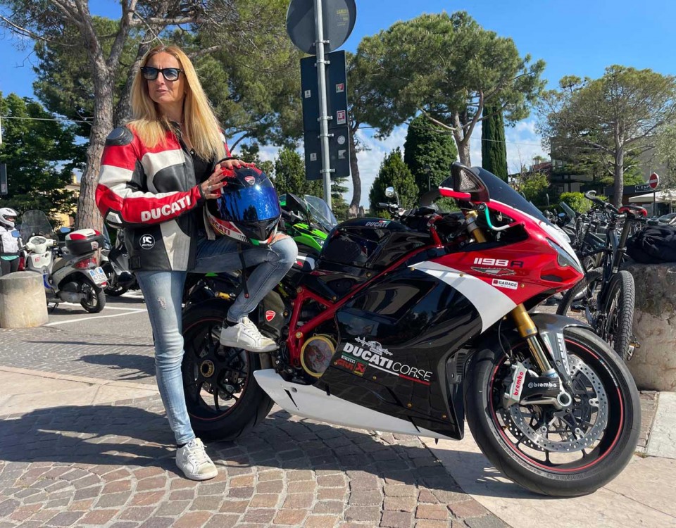 alessandra_ragazze_in_moto