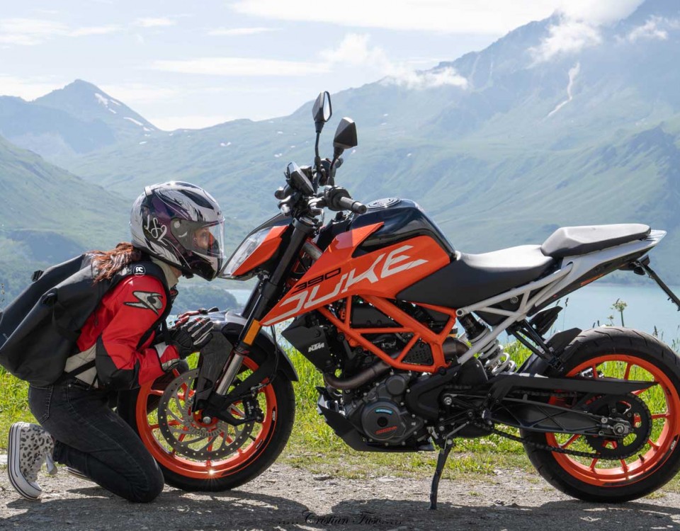 monica_ragazze_in_moto