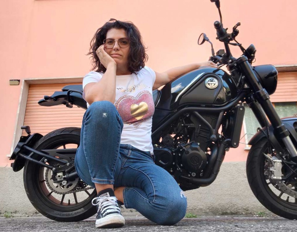 sara_ragazze_in_moto