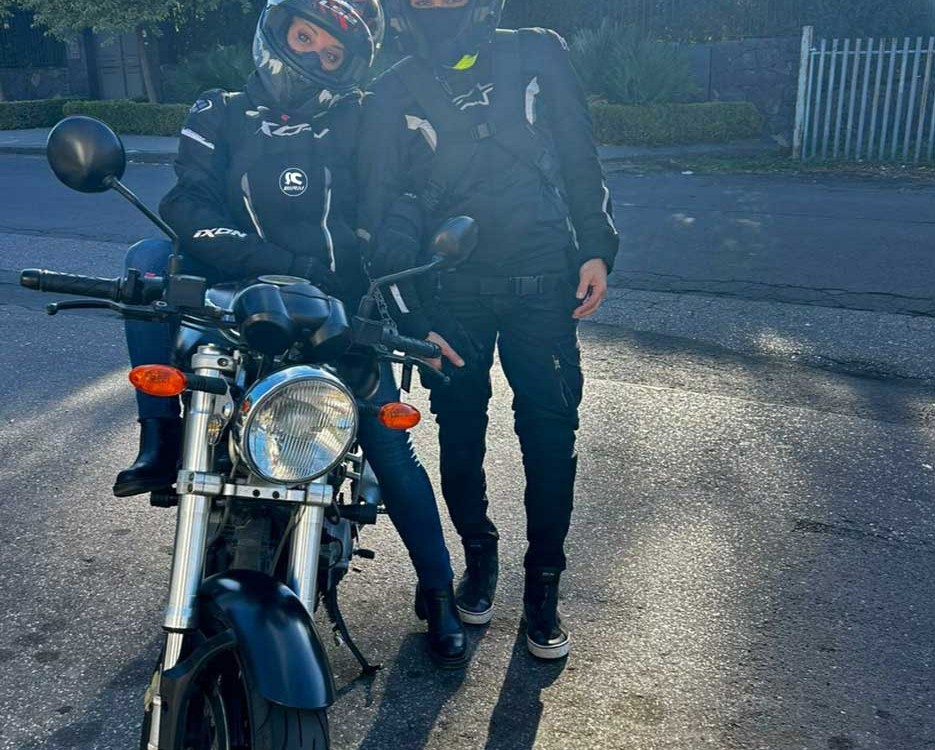melania_ragazze_in_moto