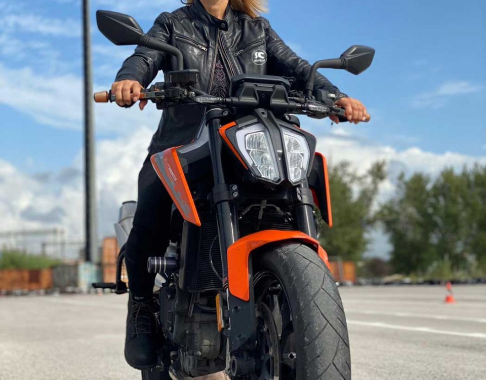 donatella_ragazze_in_moto