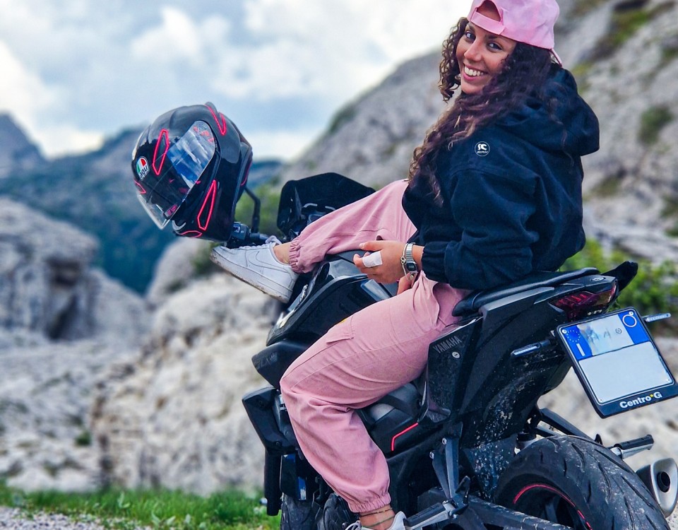 elena_ragazze_in_moto-(2)