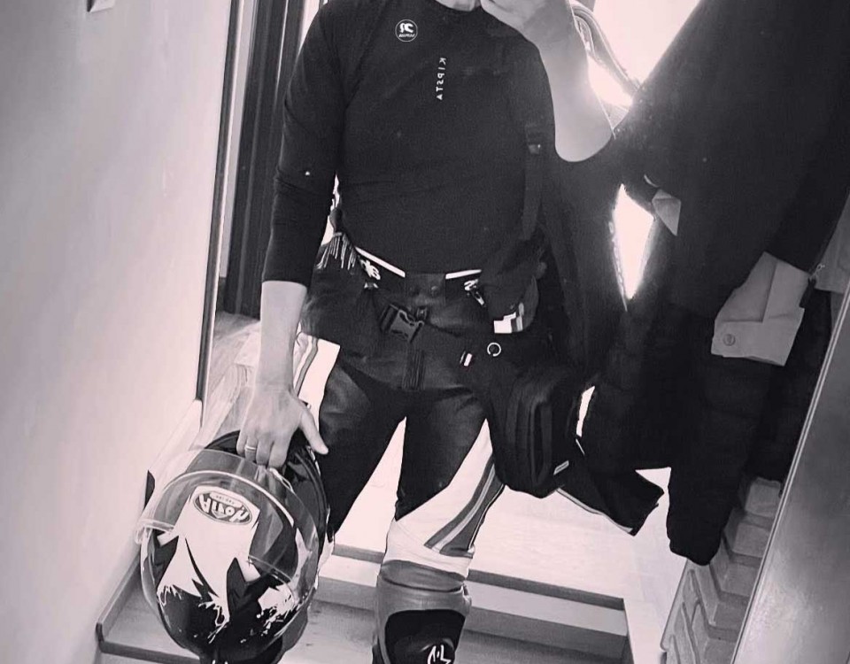cristina_ragazze_in-moto