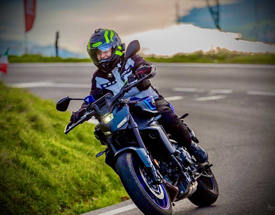 sonia_ragazze_in_moto