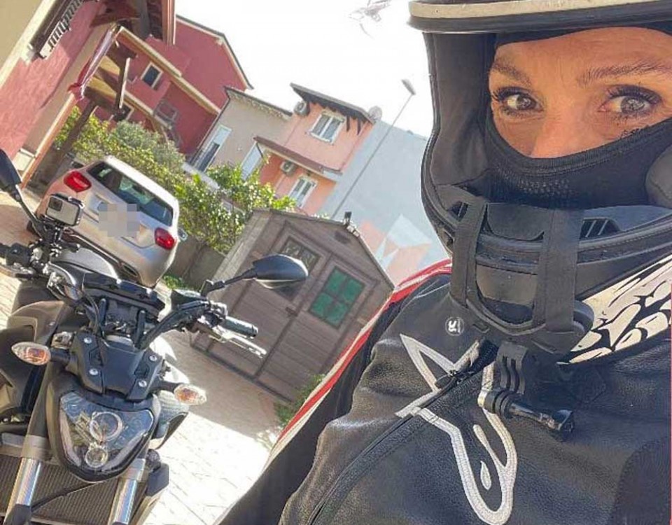 cristina_ragazze_in-moto