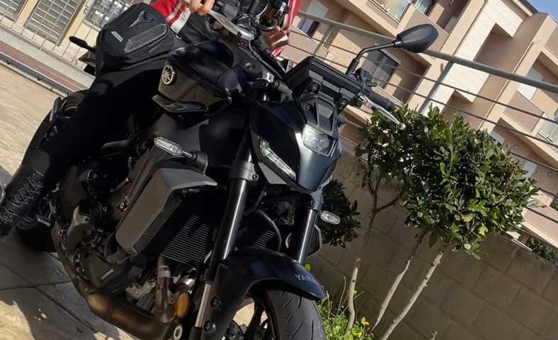 cristina_ragazze_in_moto