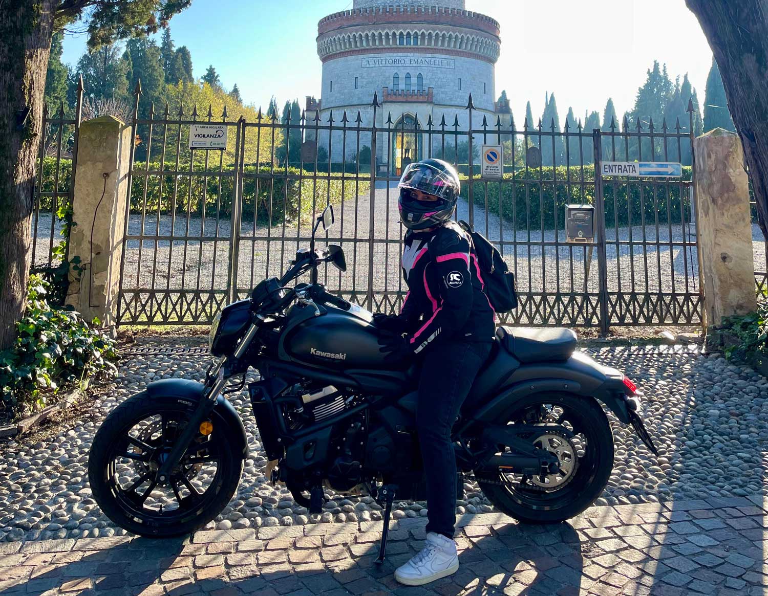 maurizia_ragazze_in_moto