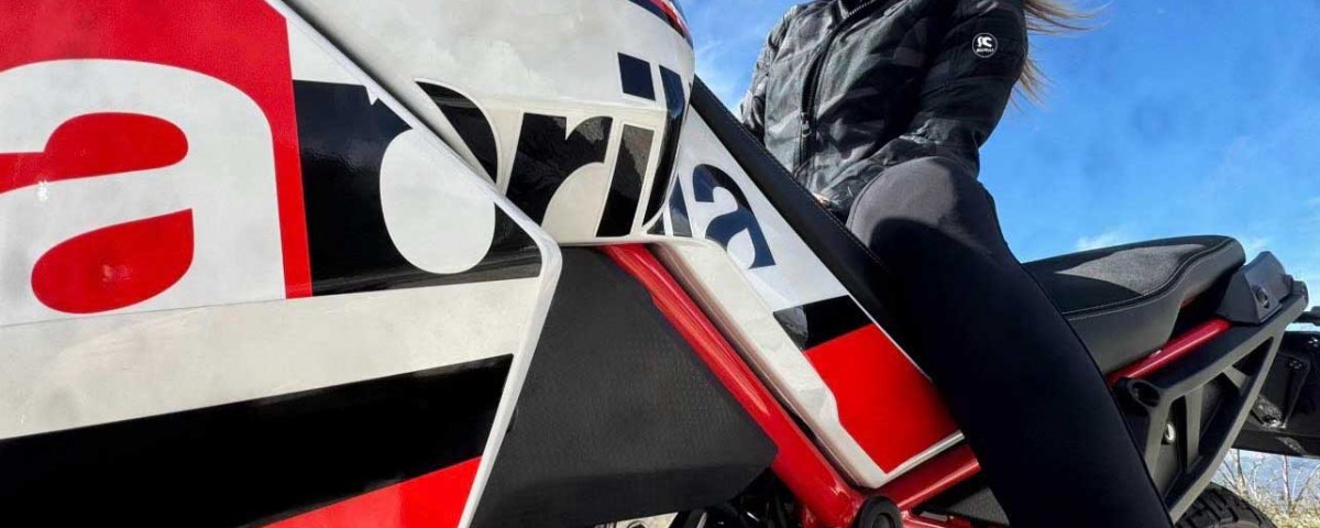 susy_ragazze_in_moto-