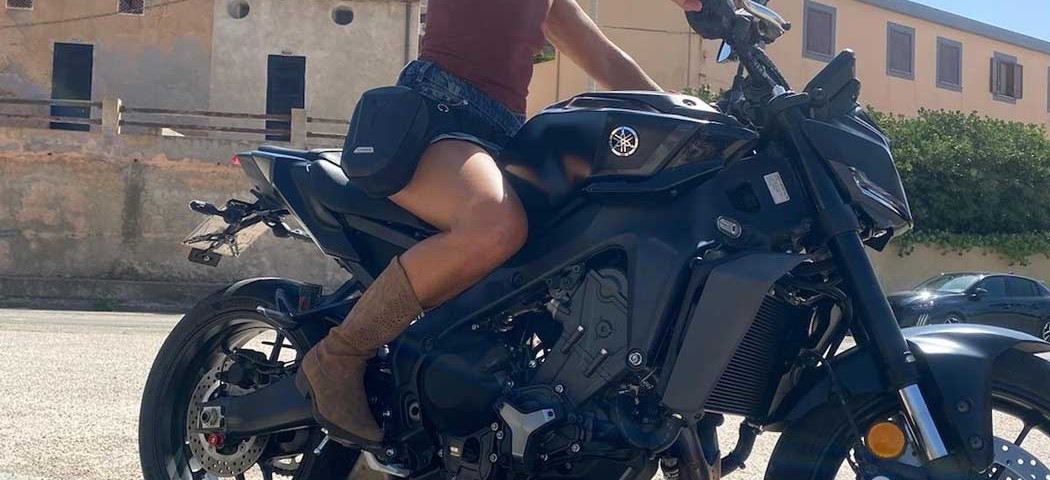 cristina_ragazze_in_moto