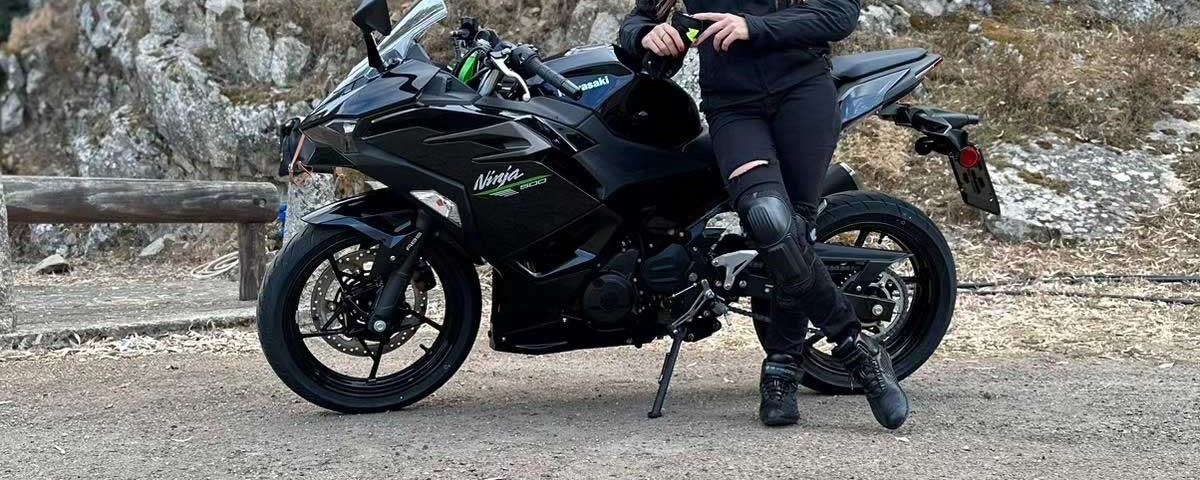 enrica_ragazze_in_moto