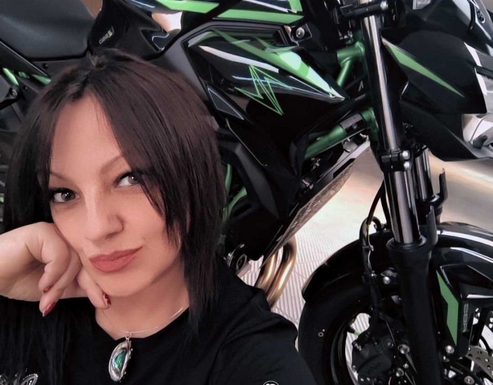 mimma_ragazze_in_moto