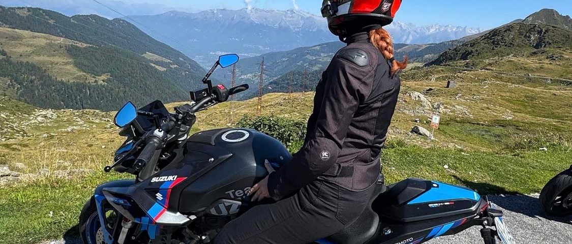 elisa_ragazze_in_moto