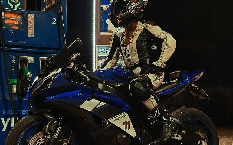 valentina_ragazze_in_moto
