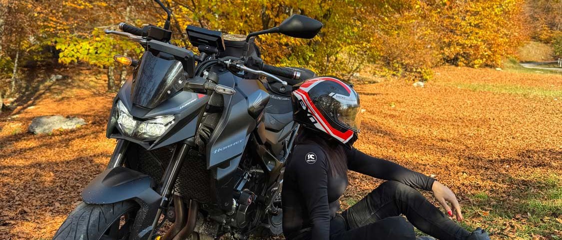 laura_ragazze_in_moto