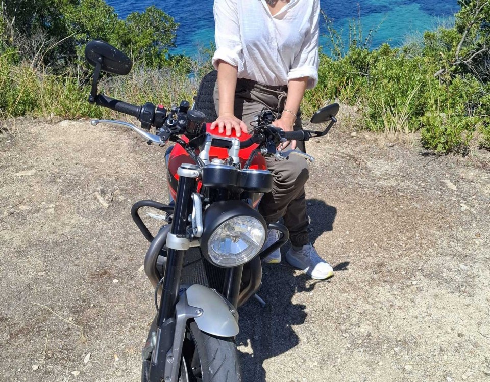 erika_ragazze_in_moto